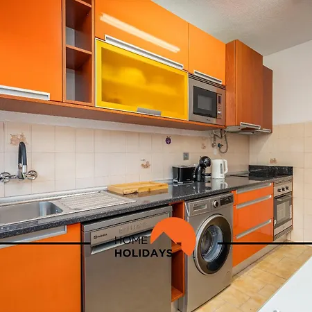 #252 Bartolomeu Dias 7 By Holidays Apartment