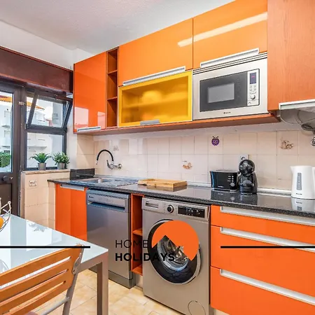 #252 Bartolomeu Dias 7 By Holidays Apartment *